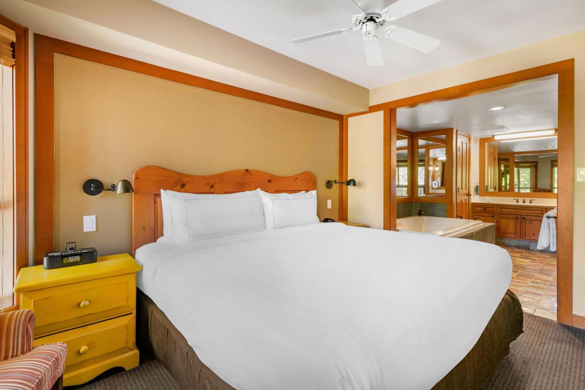 Hilton Grand Vacations Club Whistler Hotell Exteriör bild