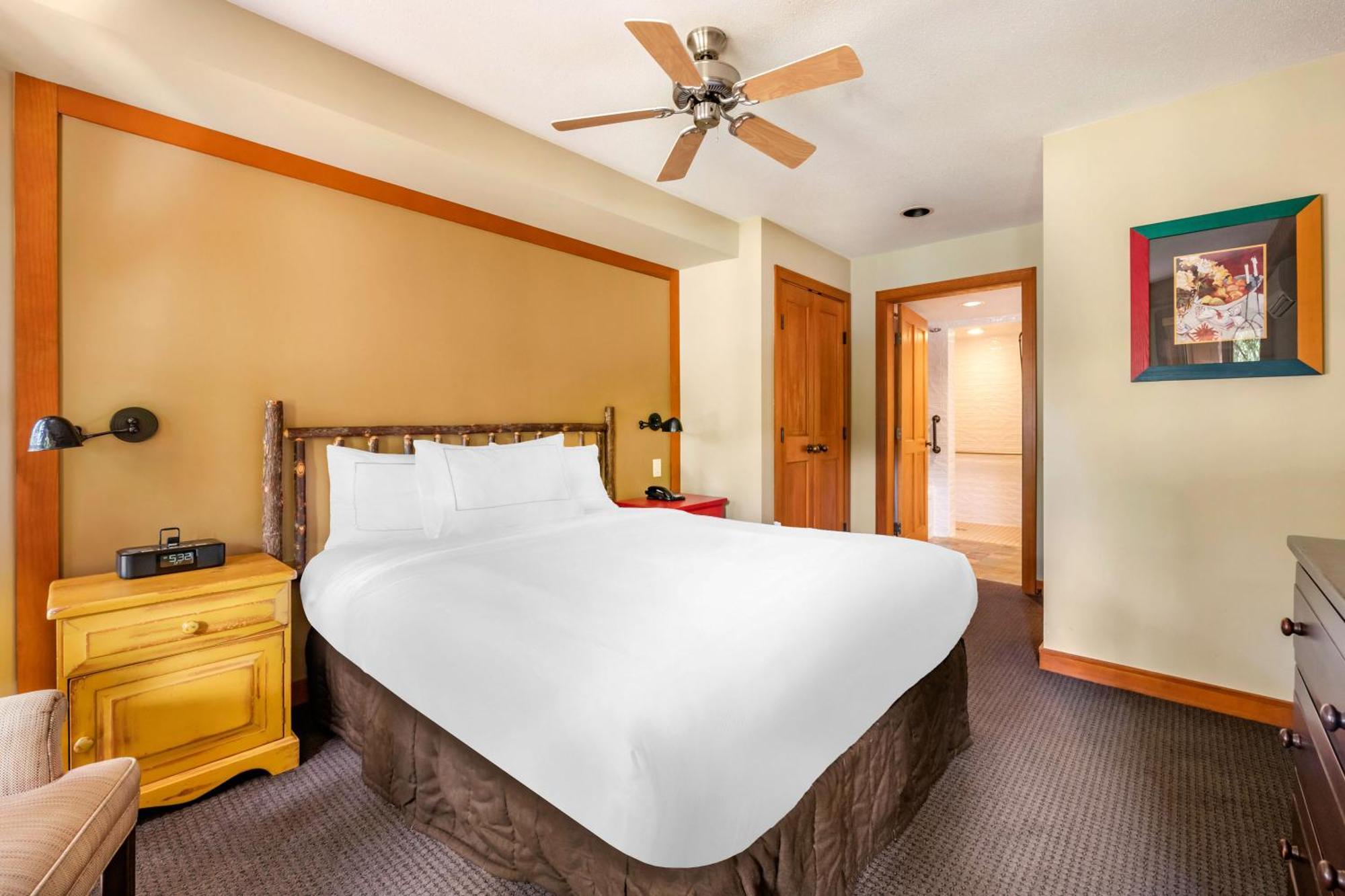 Hilton Grand Vacations Club Whistler Hotell Exteriör bild