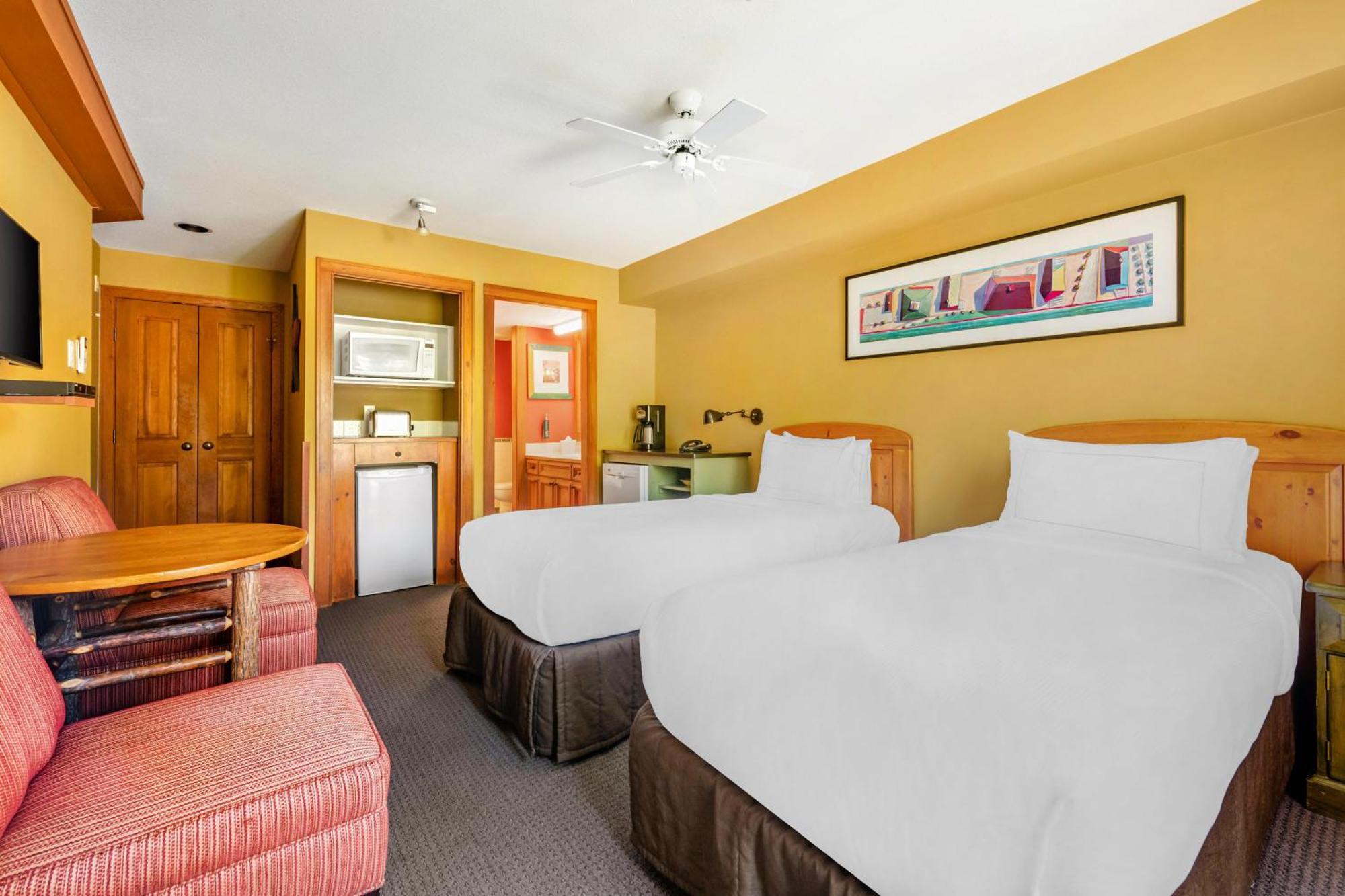 Hilton Grand Vacations Club Whistler Hotell Exteriör bild